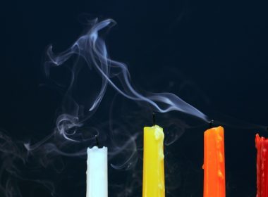 candles toxins A\J AlternativesJournal.ca
